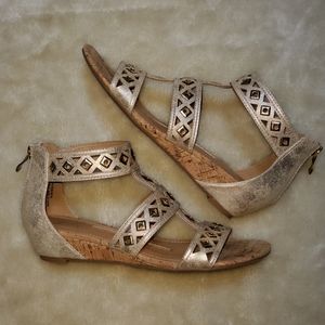 New directions gold isadora heeled sandals